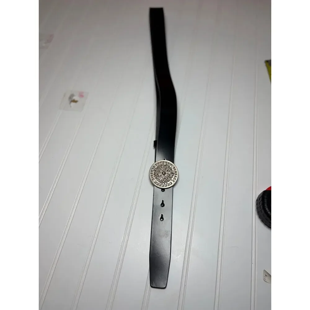 Vintage 1990’s Versace Classic V2 Silver Belt Buckle Italian Black Leather Strap